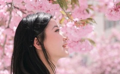 叫女生捏自己的小兔兔的视频